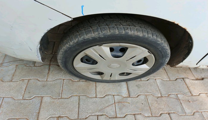 2012 Maruti Wagon R 1.0 VXI, Petrol, Manual, 80,362 km, tyre