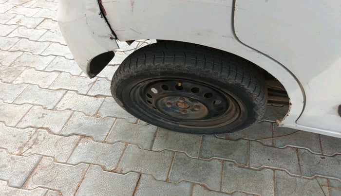 2012 Maruti Wagon R 1.0 VXI, Petrol, Manual, 80,362 km, tyre