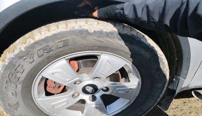 2013 Mahindra XUV500 W8, Diesel, Manual, 84,866 km, tyre