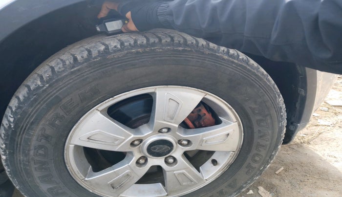 2013 Mahindra XUV500 W8, Diesel, Manual, 84,866 km, tyre