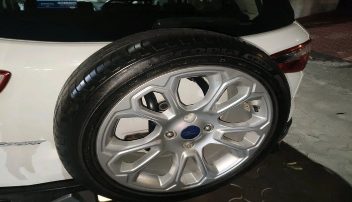 2018 Ford Ecosport TITANIUM + 1.5L DIESEL, Diesel, Manual, 74,560 km, tyre