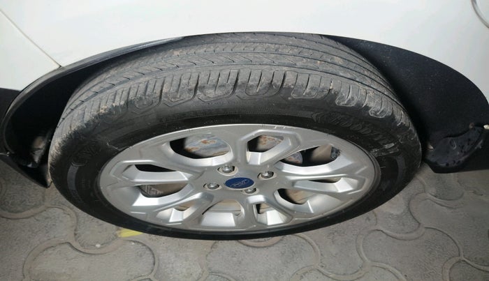 2018 Ford Ecosport TITANIUM + 1.5L DIESEL, Diesel, Manual, 74,560 km, tyre