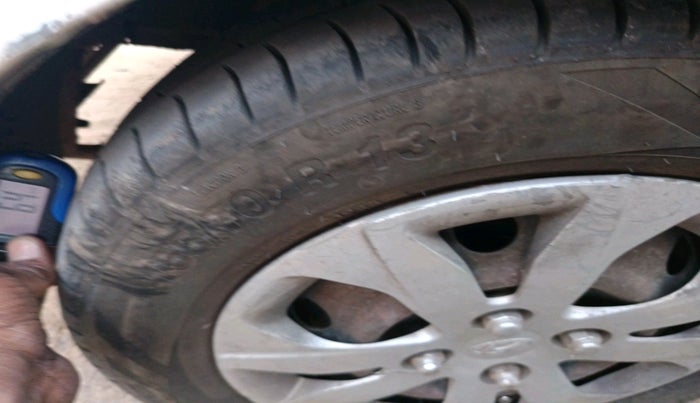 2014 Hyundai Eon MAGNA + LPG, Petrol, Manual, 1,40,753 km, tyre