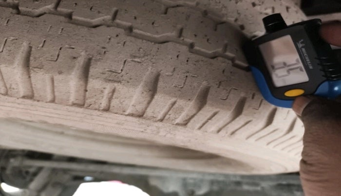 2014 Tata Safari Storme 2.2 VX 4X2, Diesel, Manual, 77,501 km, tyre