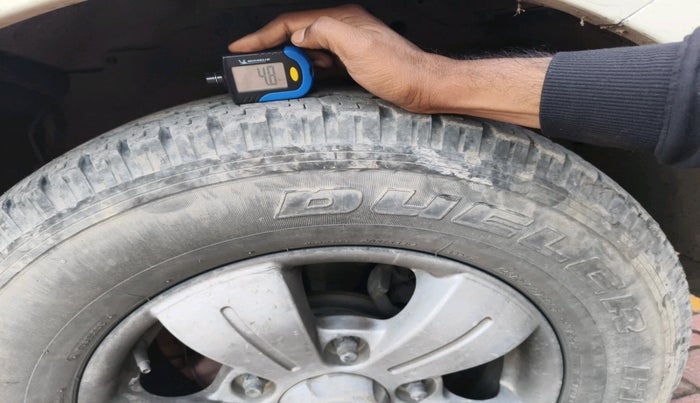 2014 Tata Safari Storme 2.2 VX 4X2, Diesel, Manual, 77,501 km, tyre