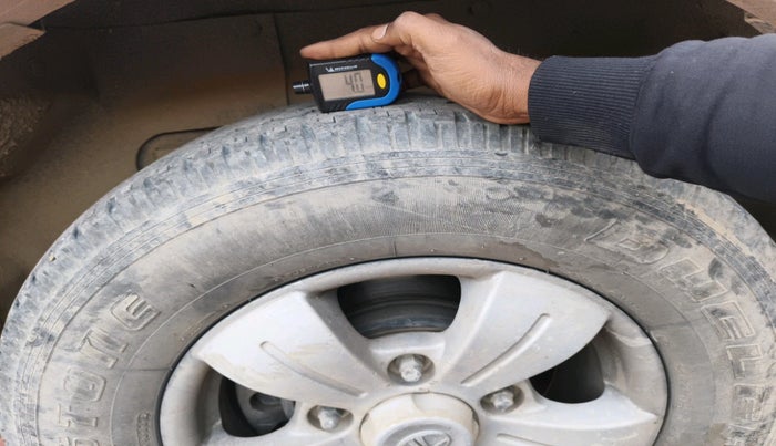 2014 Tata Safari Storme 2.2 VX 4X2, Diesel, Manual, 77,501 km, tyre