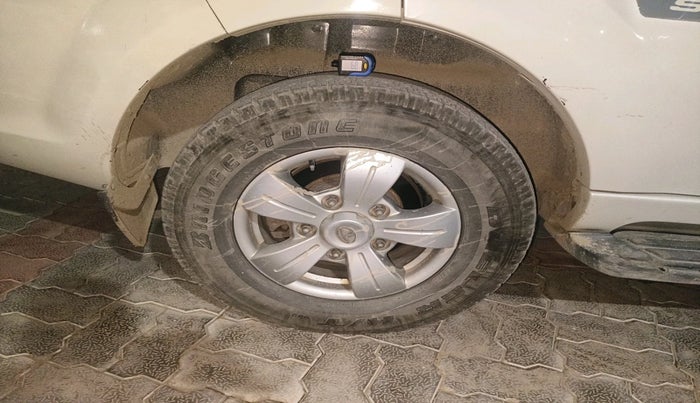 2018 Tata Safari Storme 2.2 VX 4X2, Diesel, Manual, 96,691 km, tyre