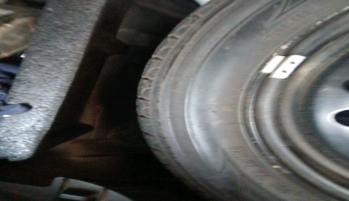 2014 Maruti Wagon R 1.0 VXI, Petrol, Manual, 2,22,900 km, tyre