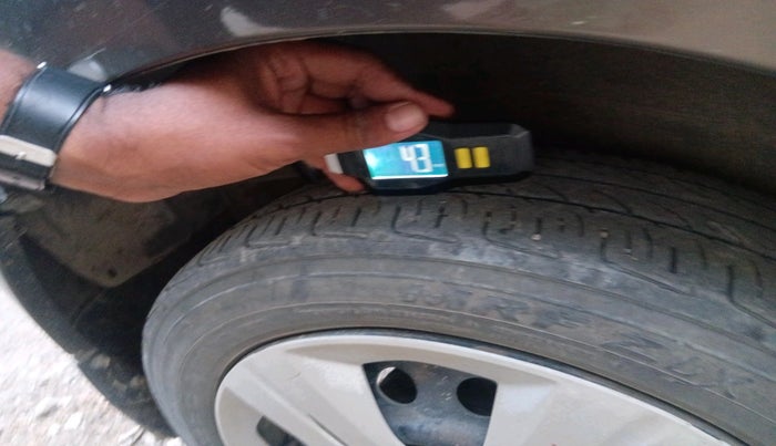 2014 Maruti Wagon R 1.0 VXI, Petrol, Manual, 2,22,900 km, tyre