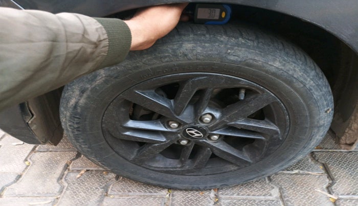 2021 Hyundai GRAND I10 NIOS SPORTZ 1.2 KAPPA VTVT CNG, Petrol, Manual, 64,085 km, tyre