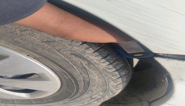 2011 Hyundai i10 MAGNA 1.2, Petrol, Manual, 73,066 km, tyre