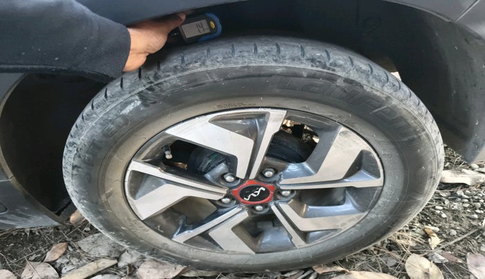 2022 KIA SONET HTX ANNIVERSARY EDITION 1.5, Diesel, Manual, 60,287 km, tyre