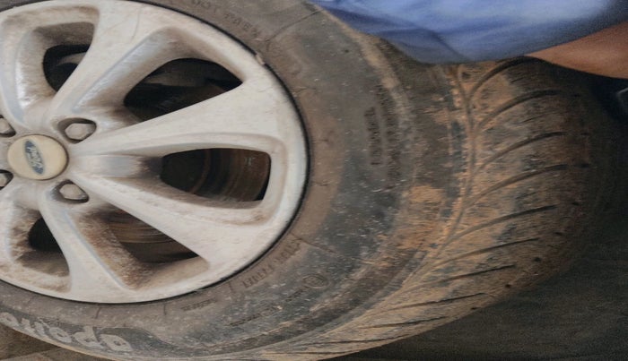 2013 Ford Figo ZXI 1.2 PETROL, Petrol, Manual, 9,458 km, tyre