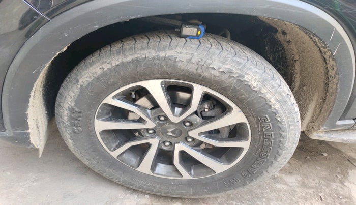 2023 Mahindra SCORPIO-N Z8 DIESEL AT 4WD 7 STR, Diesel, Automatic, 33,841 km, tyre