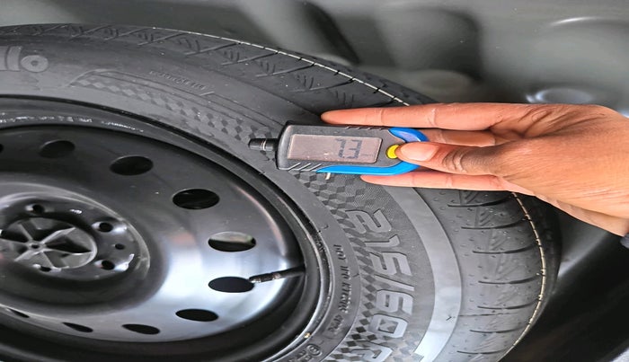 2024 Maruti Grand Vitara DELTA SMART HYBRID, Petrol, Manual, 16,098 km, tyre