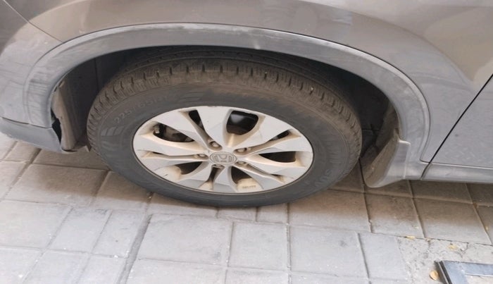 2014 Honda CRV 2.0L 2WD MT, Petrol, Manual, 94,458 km, tyre