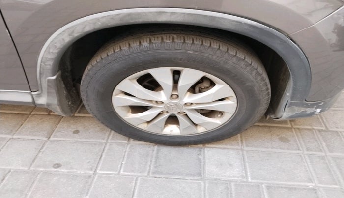 2014 Honda CRV 2.0L 2WD MT, Petrol, Manual, 94,458 km, tyre