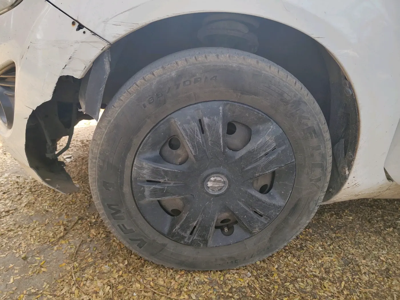 2014 Maruti Ritz VDI, Diesel, Manual, 1,40,000 km, tyre