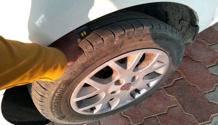 2012 Fiat Grand Punto EMOTION PACK 1.3 90 HP, Diesel, Manual, 9,99,999 km, tyre