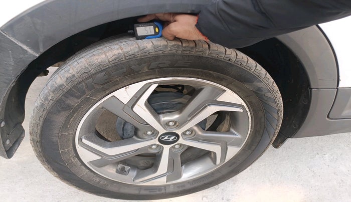 2018 Hyundai Creta SX 1.6 DIESEL, Diesel, Manual, 1,01,694 km, tyre