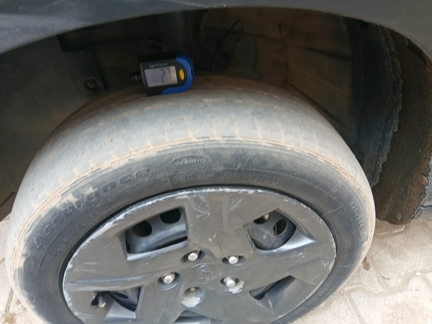 2023 Hyundai VENUE S 1.2, Petrol, Manual, 66,731 km, tyre