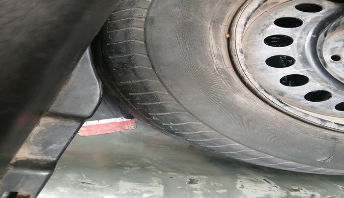 2023 Hyundai VENUE S 1.2, Petrol, Manual, 66,731 km, tyre