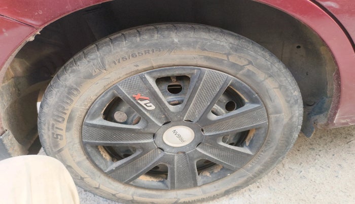 2013 Honda Amaze 1.5L I-DTEC S, Diesel, Manual, 1,79,473 km, tyre