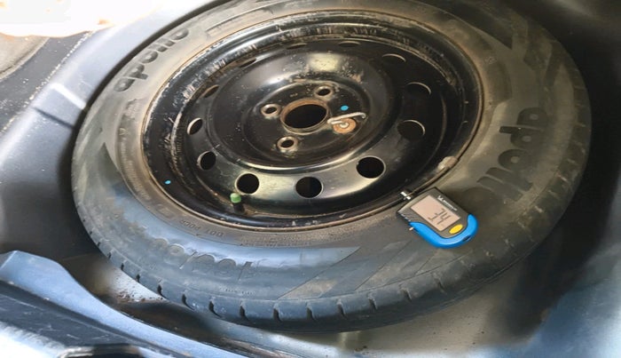 2011 Maruti Swift Dzire VDI, Diesel, Manual, 1,91,983 km, tyre