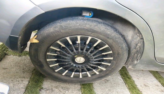 2011 Maruti Swift Dzire VDI, Diesel, Manual, 1,91,983 km, tyre