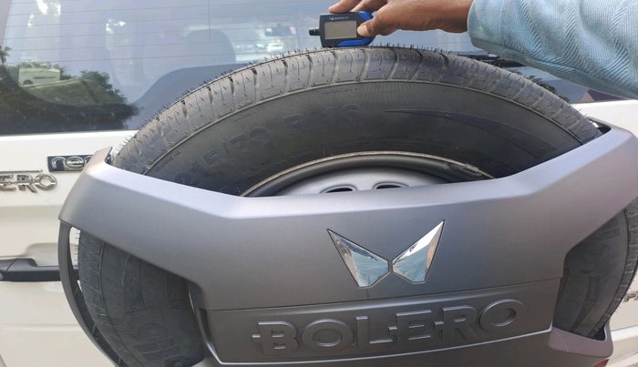 2024 Mahindra Bolero Neo Plus P10, Diesel, Manual, 14,892 km, tyre