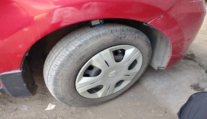 2014 Maruti Celerio VXI CNG, Petrol, Manual, 91,567 km, tyre