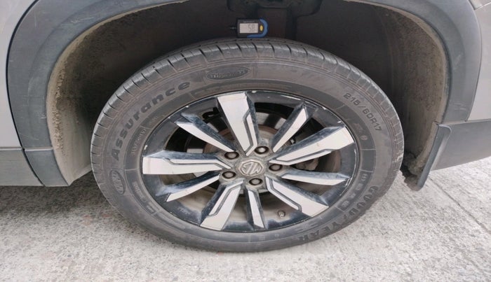 2019 MG HECTOR STYLE 2.0 DIESEL, Diesel, Manual, 1,23,227 km, tyre