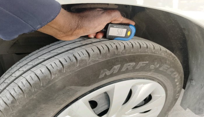 2025 Maruti Swift VXi AMT, Petrol, Automatic, 4,471 km, tyre