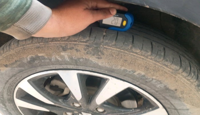 2019 Maruti S Cross DELTA 1.3, Diesel, Manual, 83,022 km, tyre