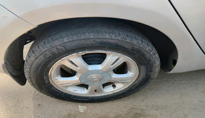 2011 Hyundai i20 SPORTZ (O) 1.2, Petrol, Manual, 1,13,572 km, tyre