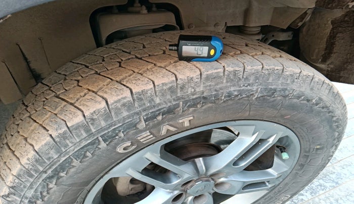 2021 Mahindra Thar LX D AT 4WD HT, Diesel, Automatic, 62,017 km, tyre