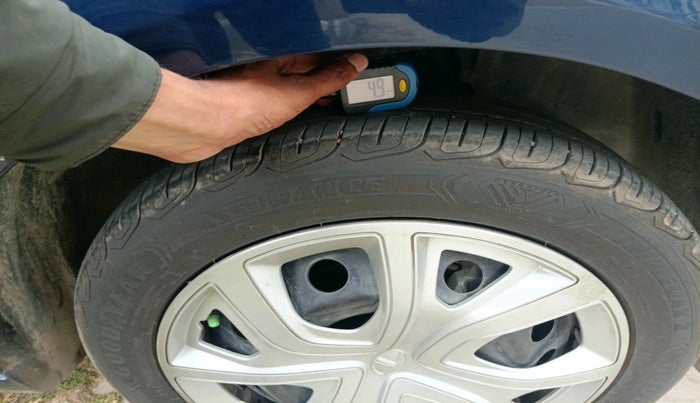 2022 Tata ALTROZ XTA, Petrol, Automatic, 29,989 km, tyre