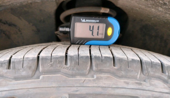 2022 Tata Safari XZA PLUS, Diesel, Automatic, 91,870 km, tyre