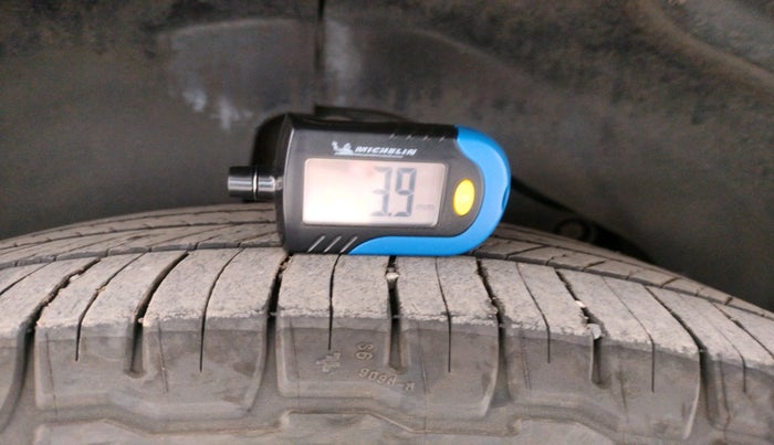 2022 Tata Safari XZA PLUS, Diesel, Automatic, 91,870 km, tyre