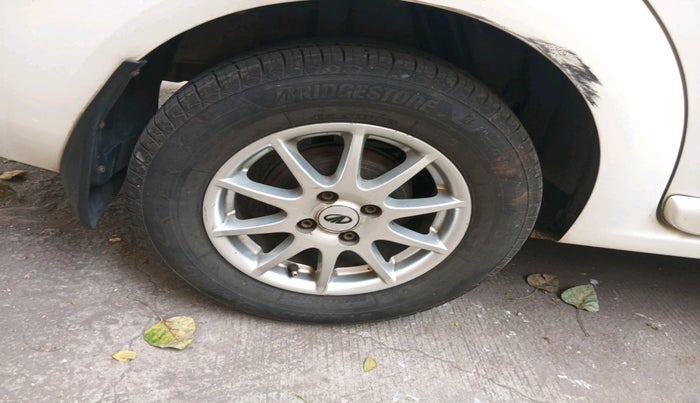 2013 Mahindra Verito 1.5 D6, Diesel, Manual, 1,13,269 km, tyre