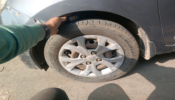 2014 Hyundai Grand i10 SPORTZ 1.2 KAPPA VTVT, Petrol, Manual, 49,394 km, tyre