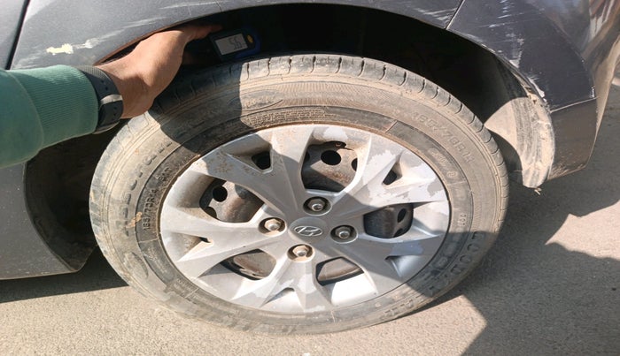 2014 Hyundai Grand i10 SPORTZ 1.2 KAPPA VTVT, Petrol, Manual, 49,394 km, tyre