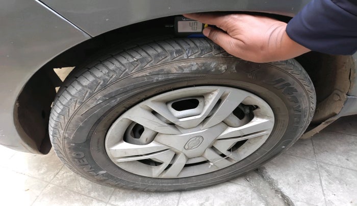 2018 Datsun Redi Go A, Petrol, Manual, 25,408 km, tyre