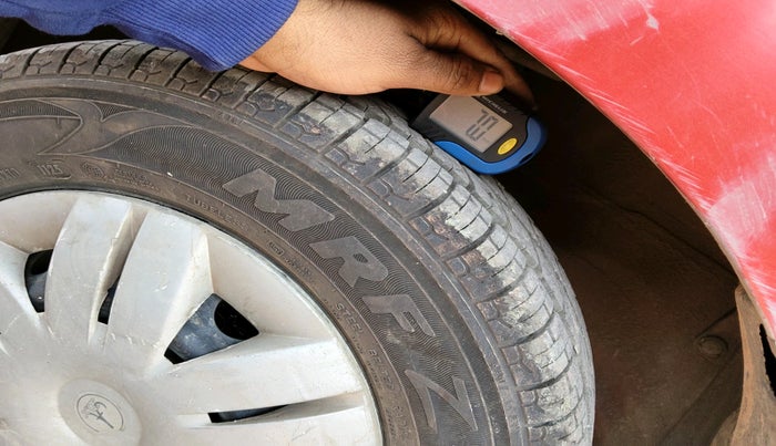 2017 Maruti Alto 800 LXI, Petrol, Manual, 26,083 km, tyre