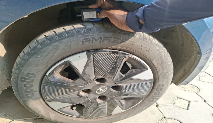 2023 Tata TIAGO EV XZ PLUS TECH LUX LONG RANGE, Electric, Automatic, 33,950 km, tyre