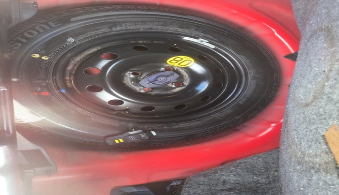 2022 Maruti Swift ZXI AMT, Petrol, Automatic, 44,619 km, tyre