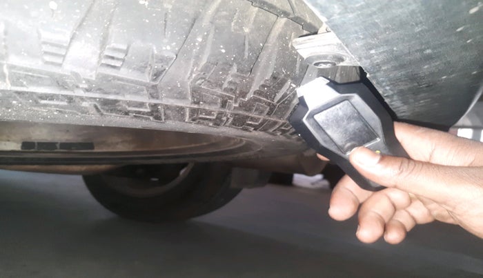 2013 Mahindra XUV500 W8, Diesel, Manual, 1,01,556 km, tyre