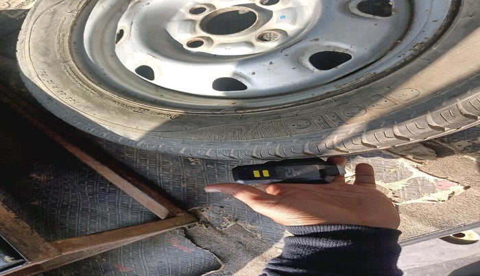 2018 Maruti Eeco 5 STR WITH A/C+HTR, Petrol, Manual, 77,243 km, tyre