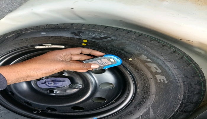 2021 Maruti Swift ZXI AMT, Petrol, Automatic, 86,724 km, tyre