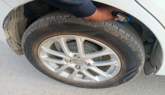 2021 Maruti Swift ZXI AMT, Petrol, Automatic, 86,724 km, tyre